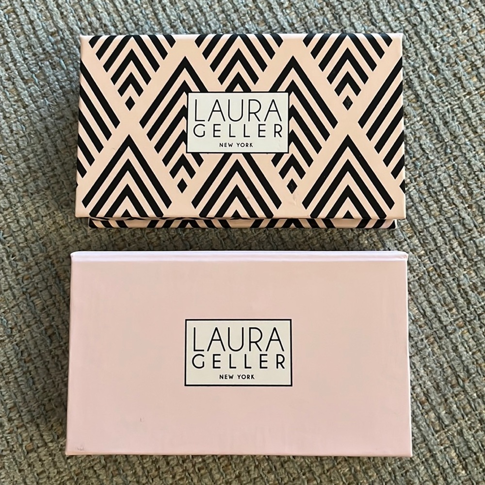 Mini Laura Geller Baked Eyeshadow Palettes